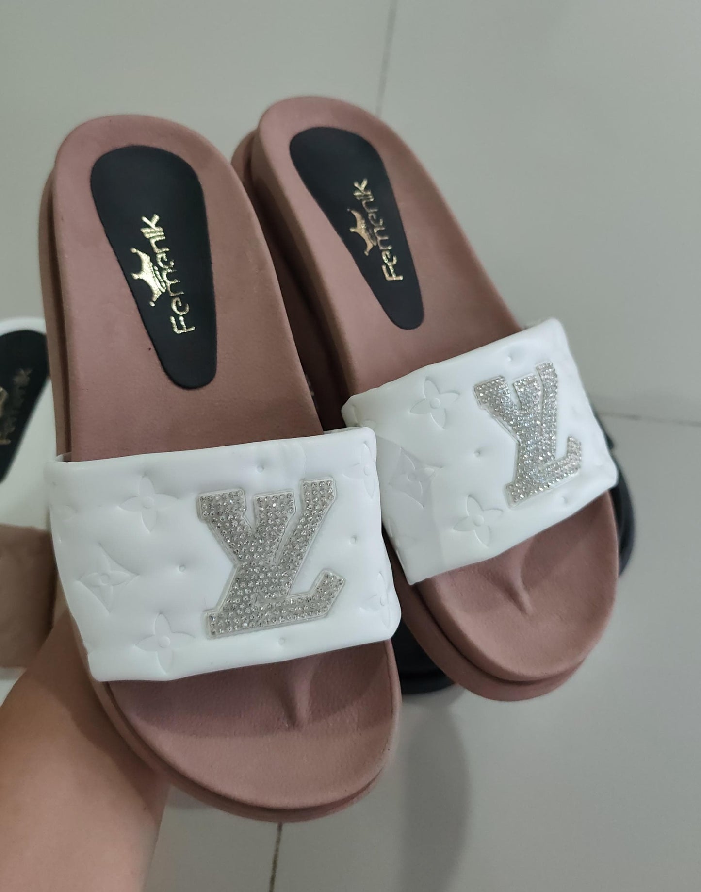 Plataforma: blanco y miel